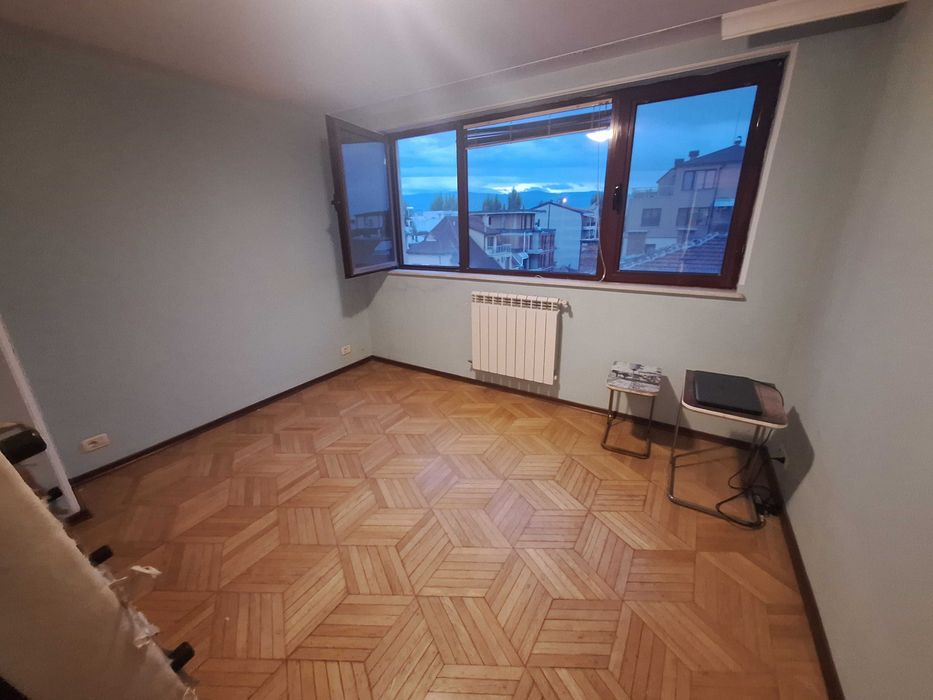 Многостаен апартамент с четири спални