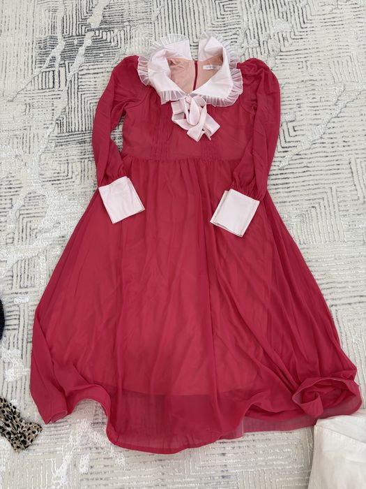 Продам б/у платья