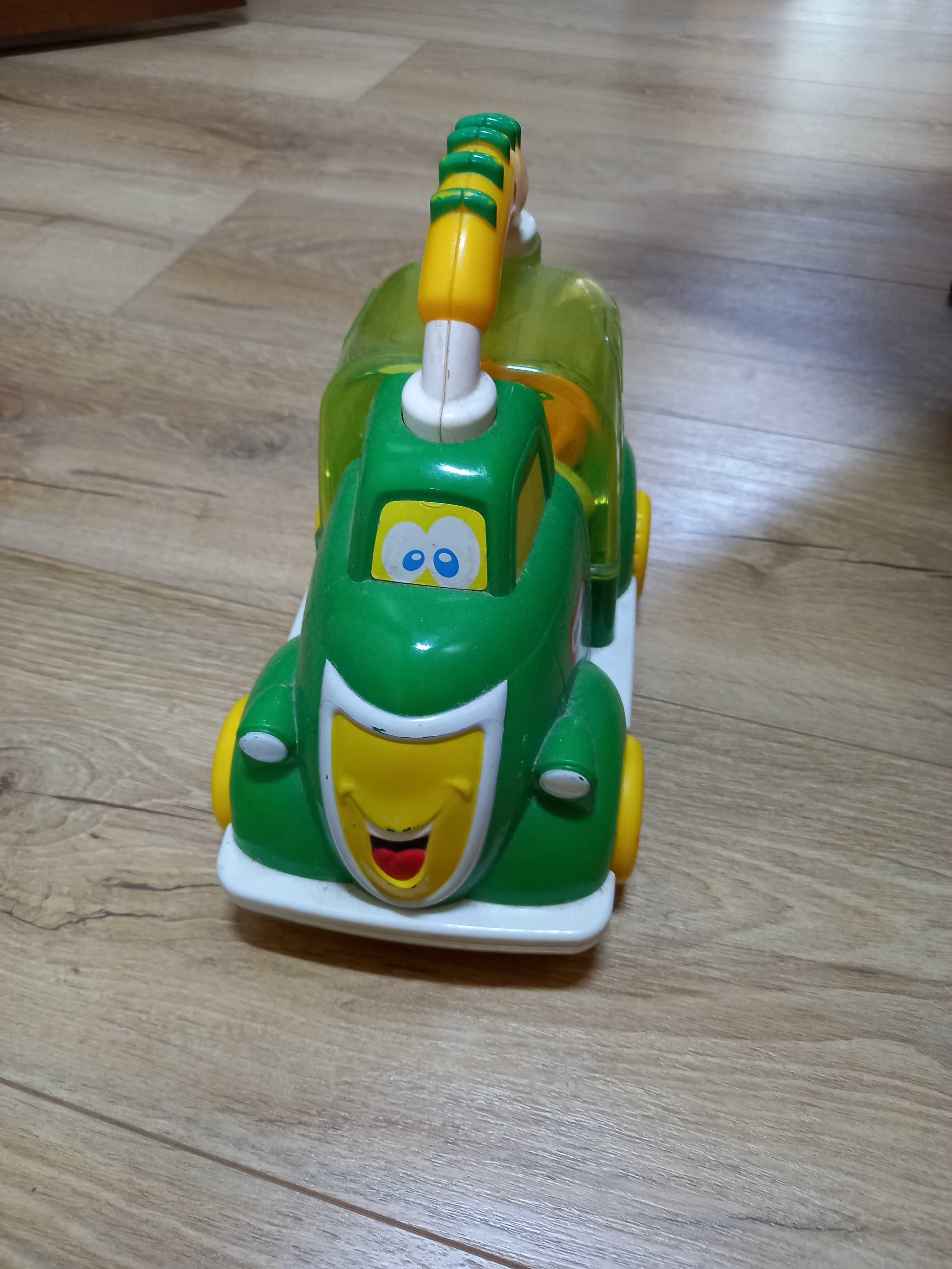 Mașinuțe Little tikes cu bile