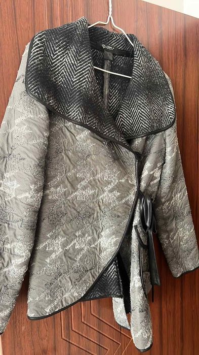 Асиметрично палто Луси Фешън