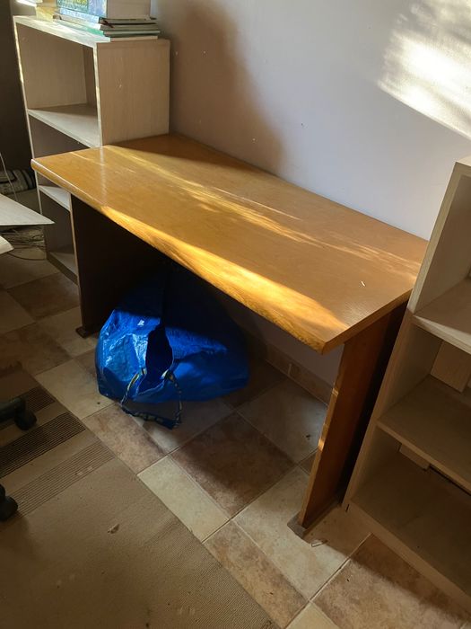 Бюро за офис, бежово