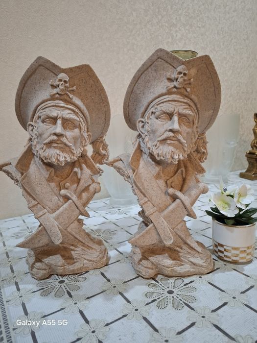 Статуэтки пираты привозите новые.