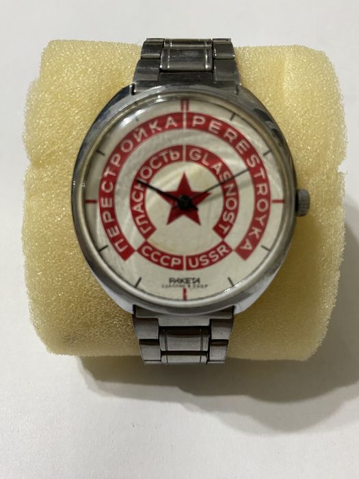 Наручные, механические часы ракета СССР