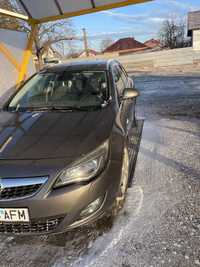 Opel Astra J full