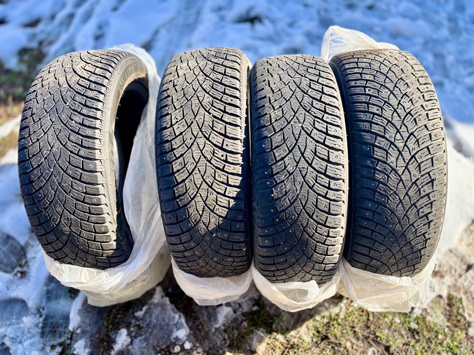 Продаю зимние шипованные шины в хорошем состоянии.