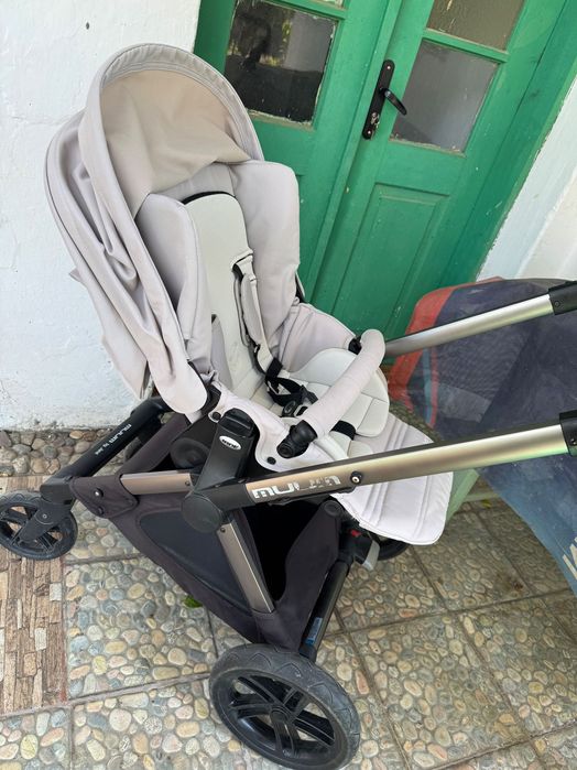 Бебешка количка 3 в 1 Jane