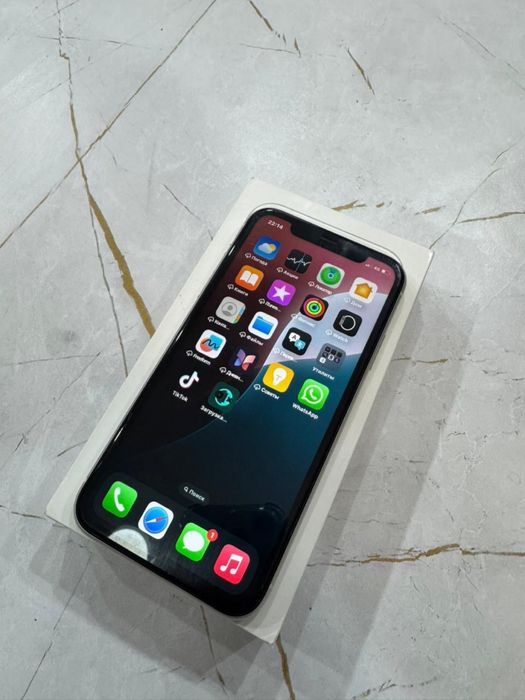 Айфон 11 64 gb akb 75%