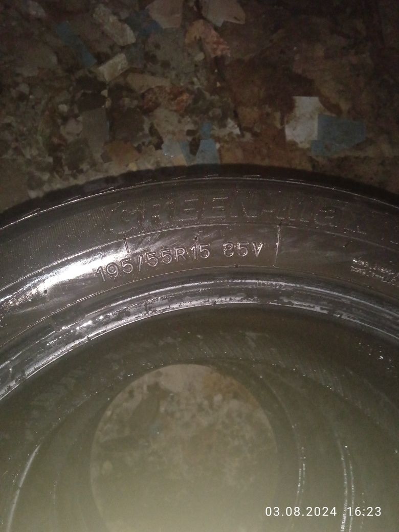 Продам б.употрнбления авторезину 15 диаметра