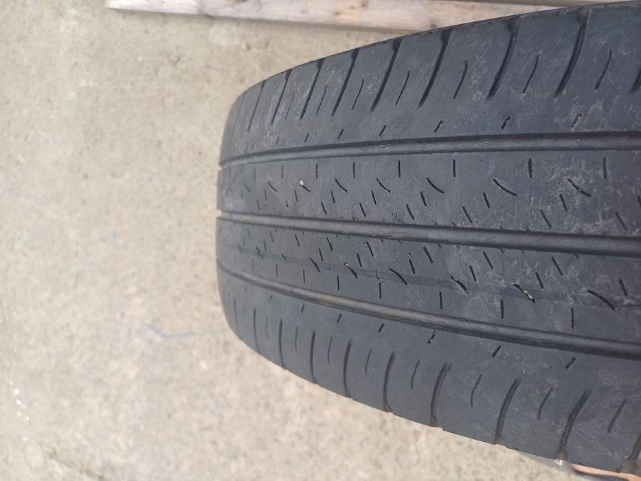 Anvelope vara 215 65 R 16 C Goodyear,transport gratuit in Iasi 100ei