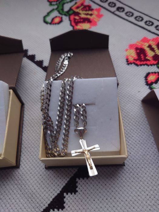 Vând colier argint 925