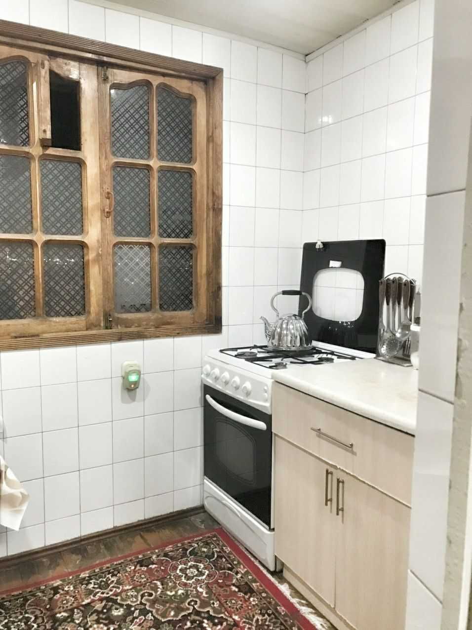 Олий Мажлис рўпарасидаги (Дружба Народов) квартира ижарага берилади