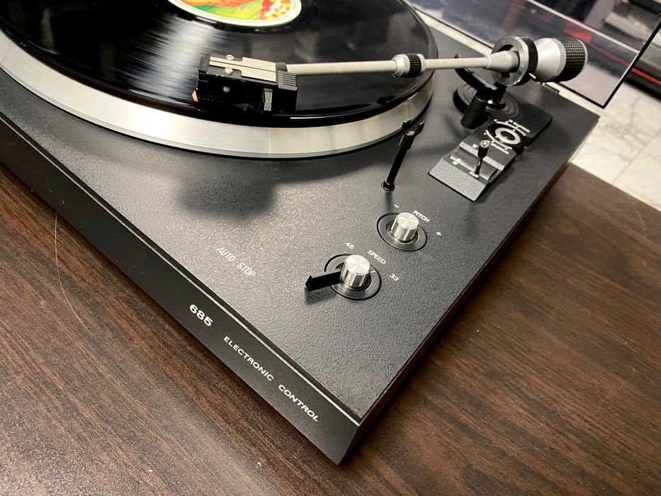 Отличен грамофон Philips