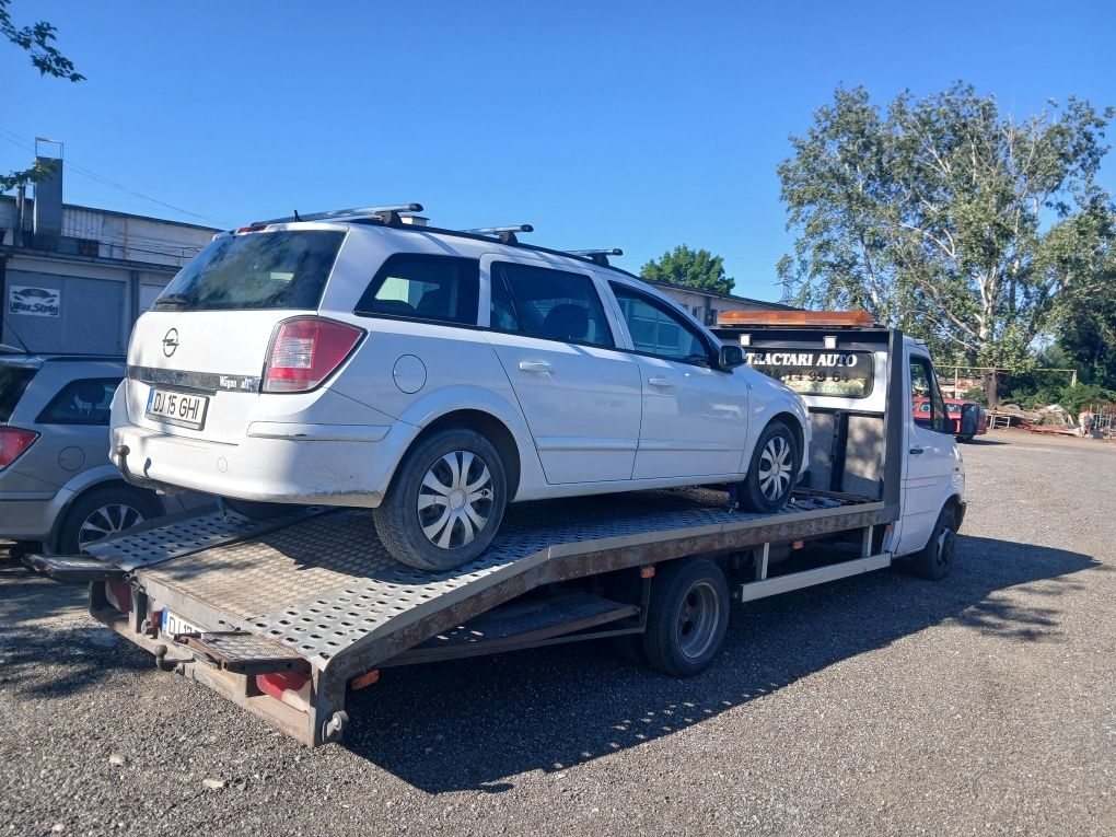 Vând Autoplatforma Mercedes-Benz
