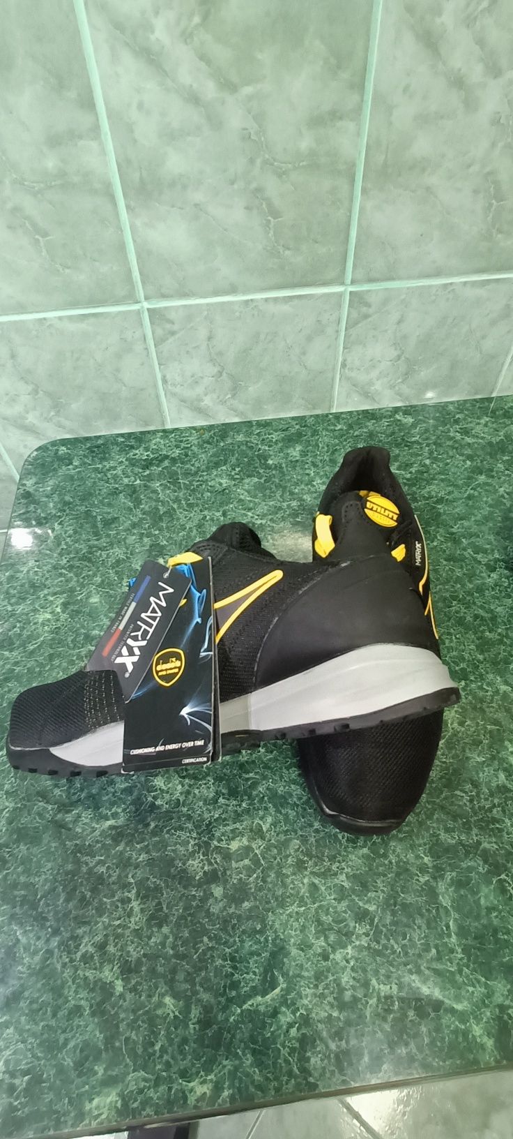 Pantofi cu protecție Diadora