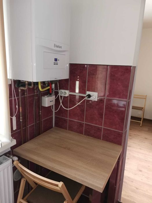 Central, dau in chirie garsoniera mobilata