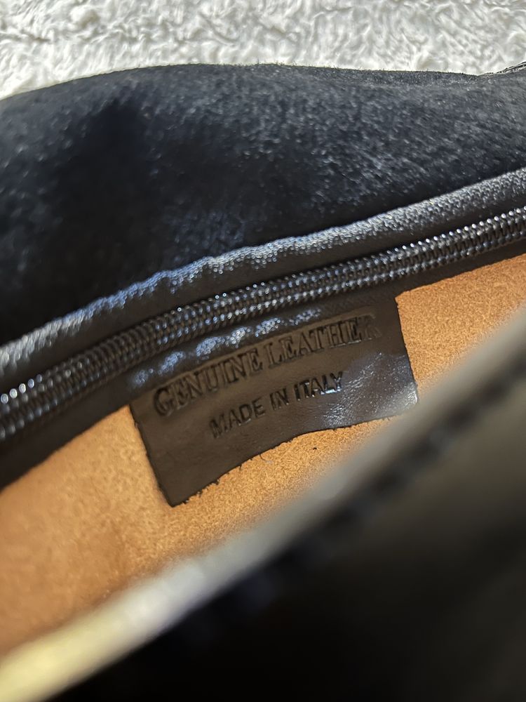 Чантичка от естествена кожа GenuineLeather