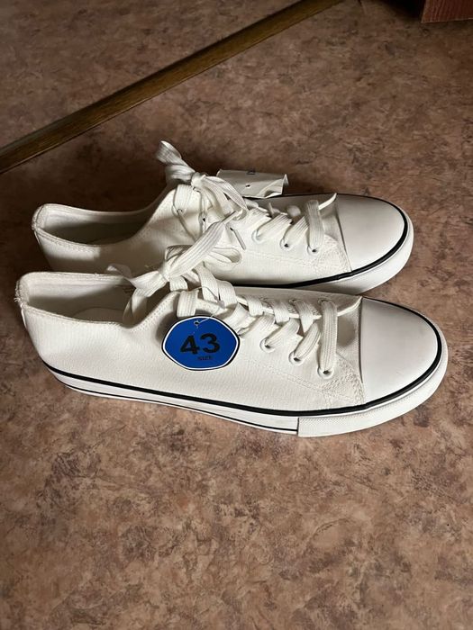 Кроссовки Мужской Новый срочно продам