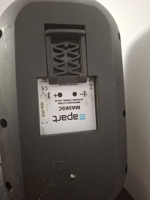 Set Boxe Profesionale Apart – SUB2400 & MASK6C