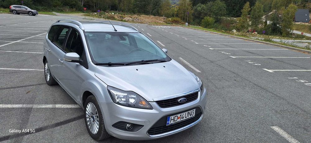 Vând Ford focus din 2010