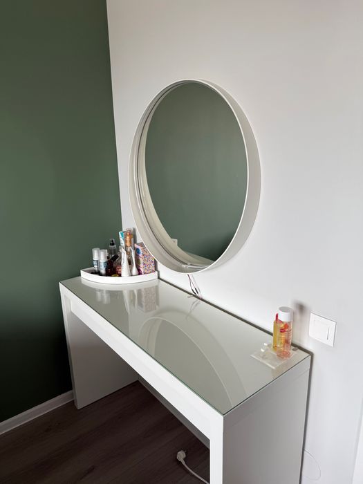 Vand set masa de toaleta Malm + oglinda Ikea + banda led