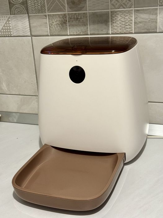Hranitor automat SMART PET FEEDER cu cameră IR