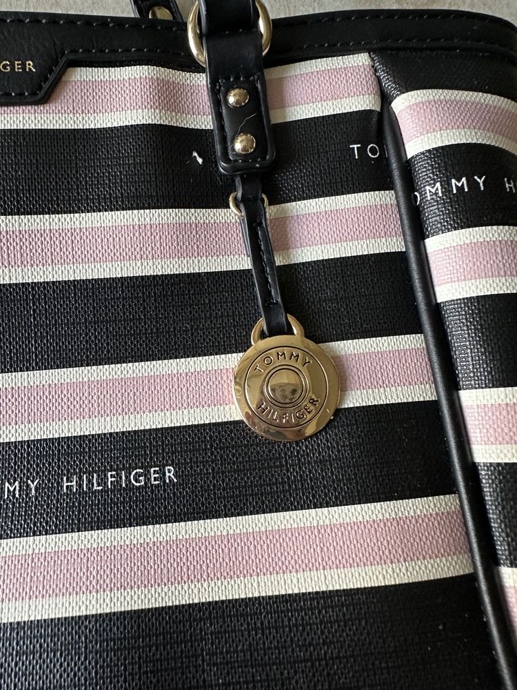 Geanta Tommy Hilfiger