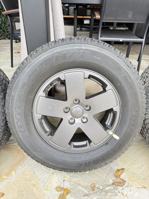 Jante si anvelope Jeep Wrangler JK Rubicon Recon putin folosite
