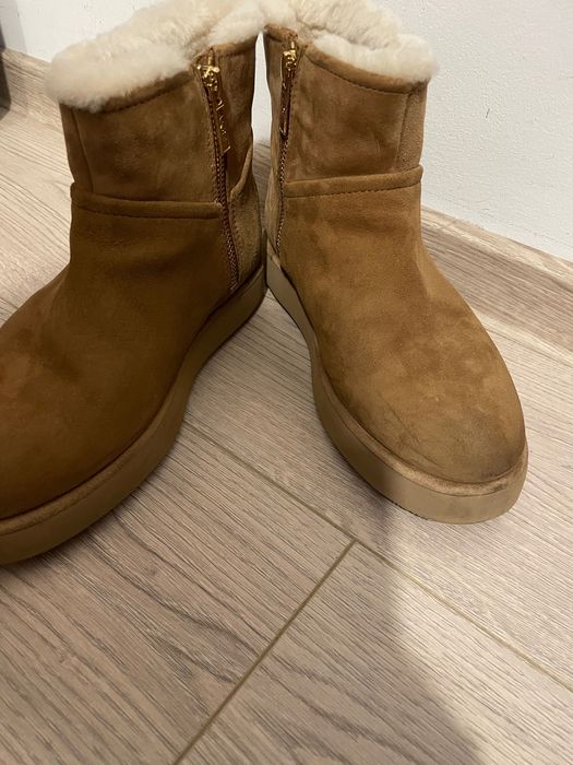 Cizme ugg doua purtari
