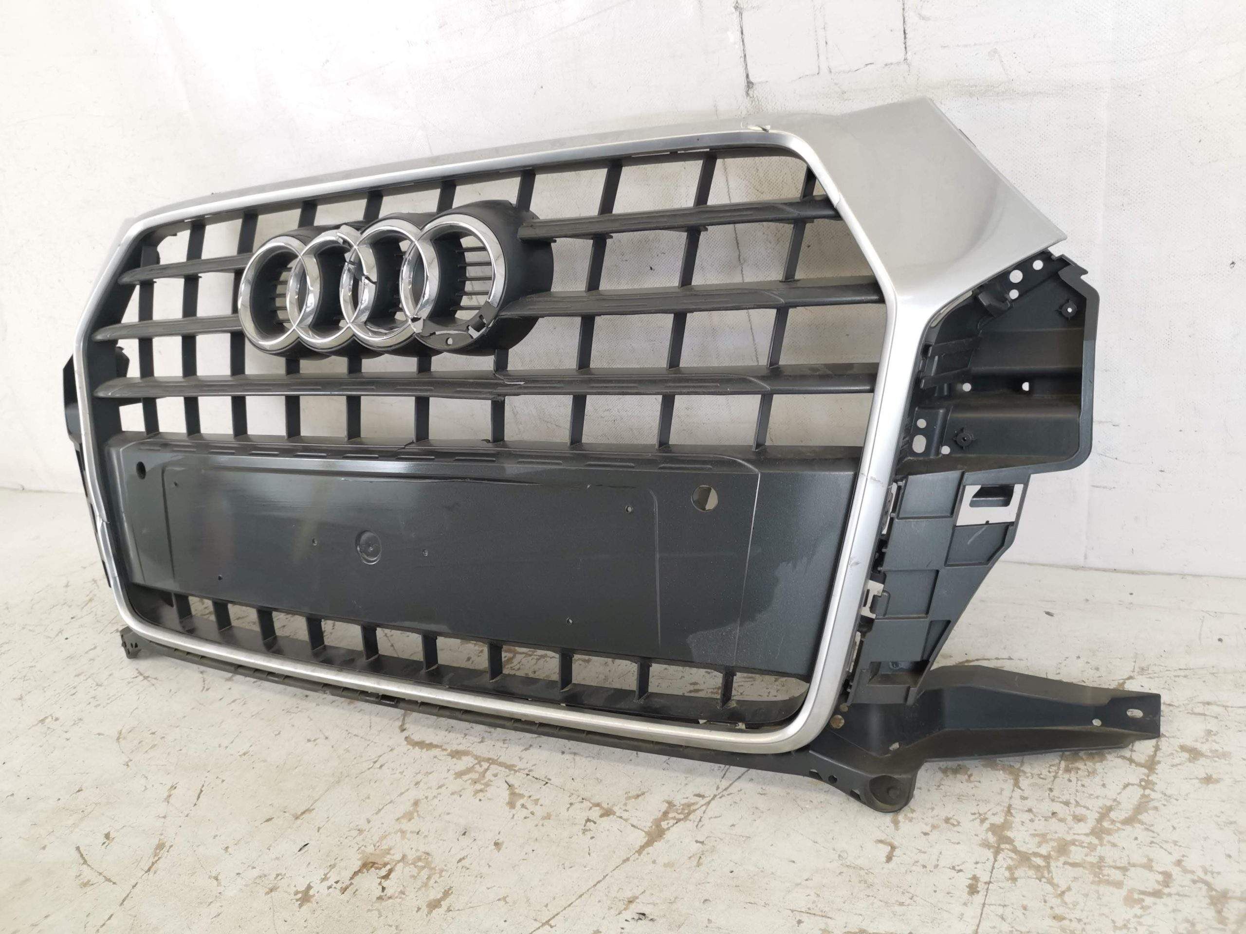 Ауди Q3 / Audi Q3 8U [фейслифт] [ - ] Оригинална, в добро състояние