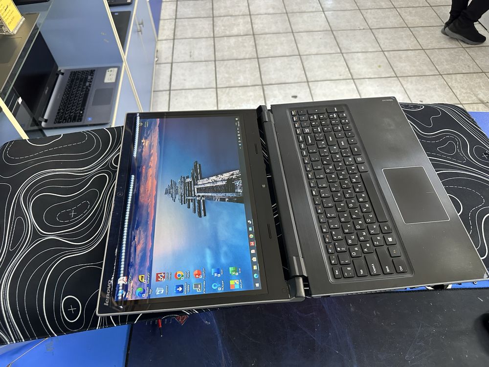 Lenovo Flex 15 Core i5-4200U/ОЗУ-8ГБ/ССД-256ГБ/сенсор/емкость 80%