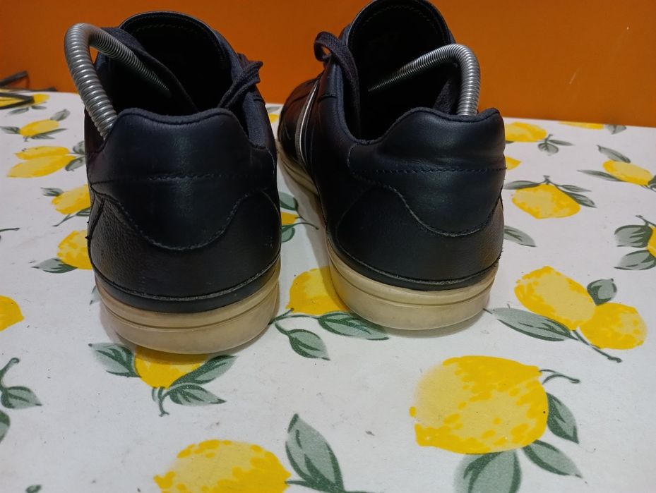 Hugo Boss кожени N 44 - 29 лв