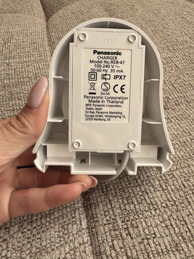 Зарядно за  зъбен душ panasonic