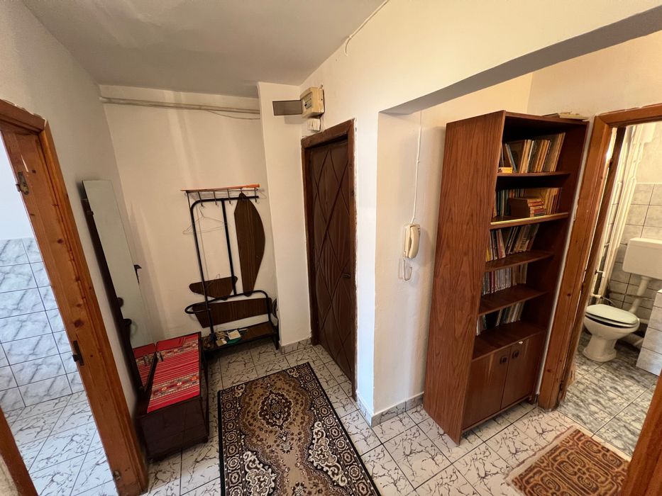 Apartament Spatios, Decomandat 58mp utili, aproape de Mall, Catedrala