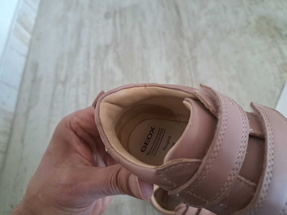 adidasi geox  piele interior/exterior , sckechers