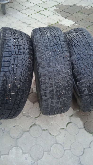 Продам шины зимние