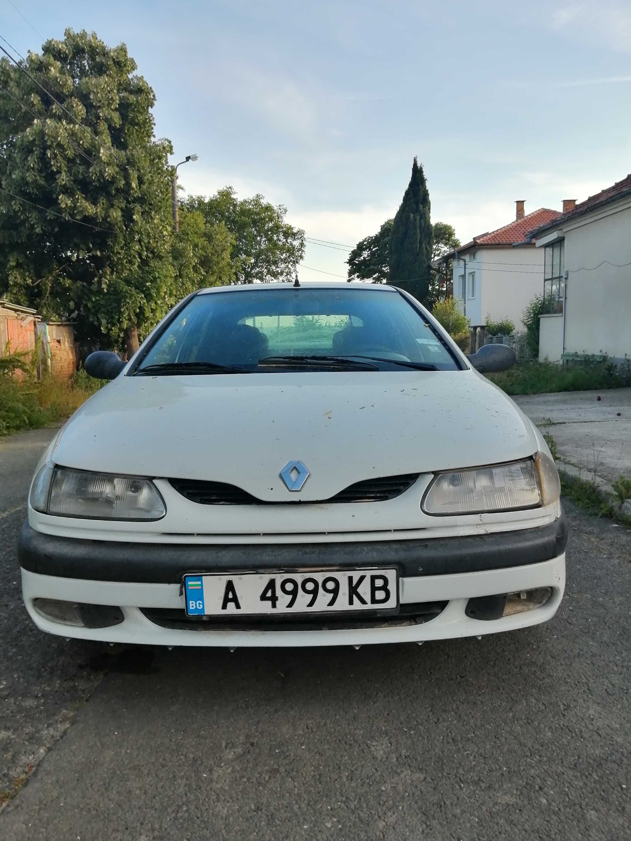 продавам. рено лагуна 2.0 бензин  140 к.с