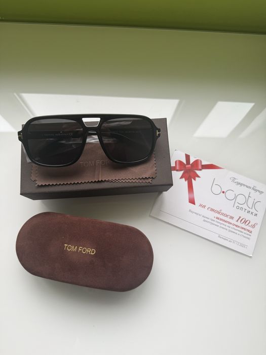 ЧИСТО НОВИ мъжки слънчеви очила Tom Ford