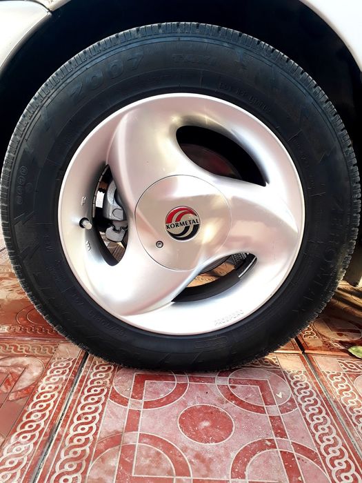 Cormetal R 13 diska sotiladi.