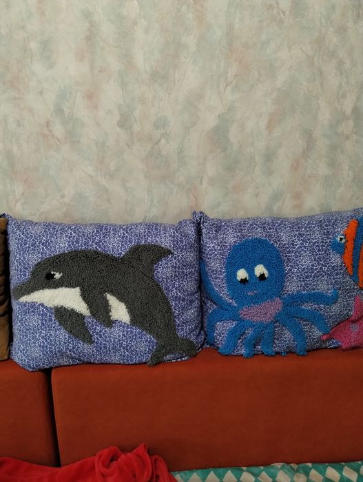 Диванные подушечки