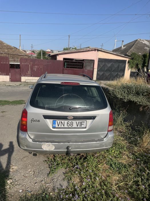 Vând ford focus!!