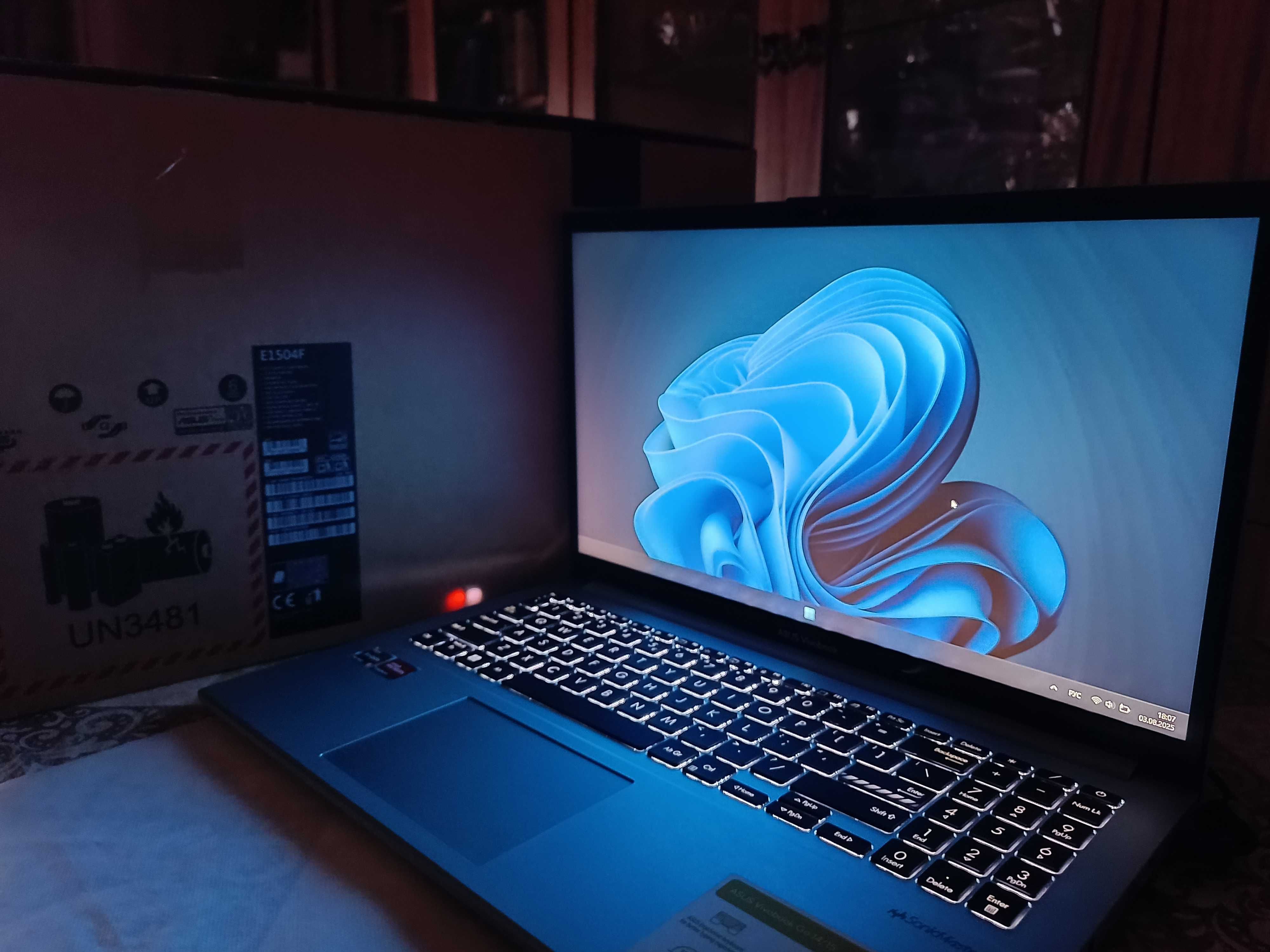 ASUS Vivobook Go E1504FA | 512GB | 8GB LPDDR5 | Ryzen 5 7520U