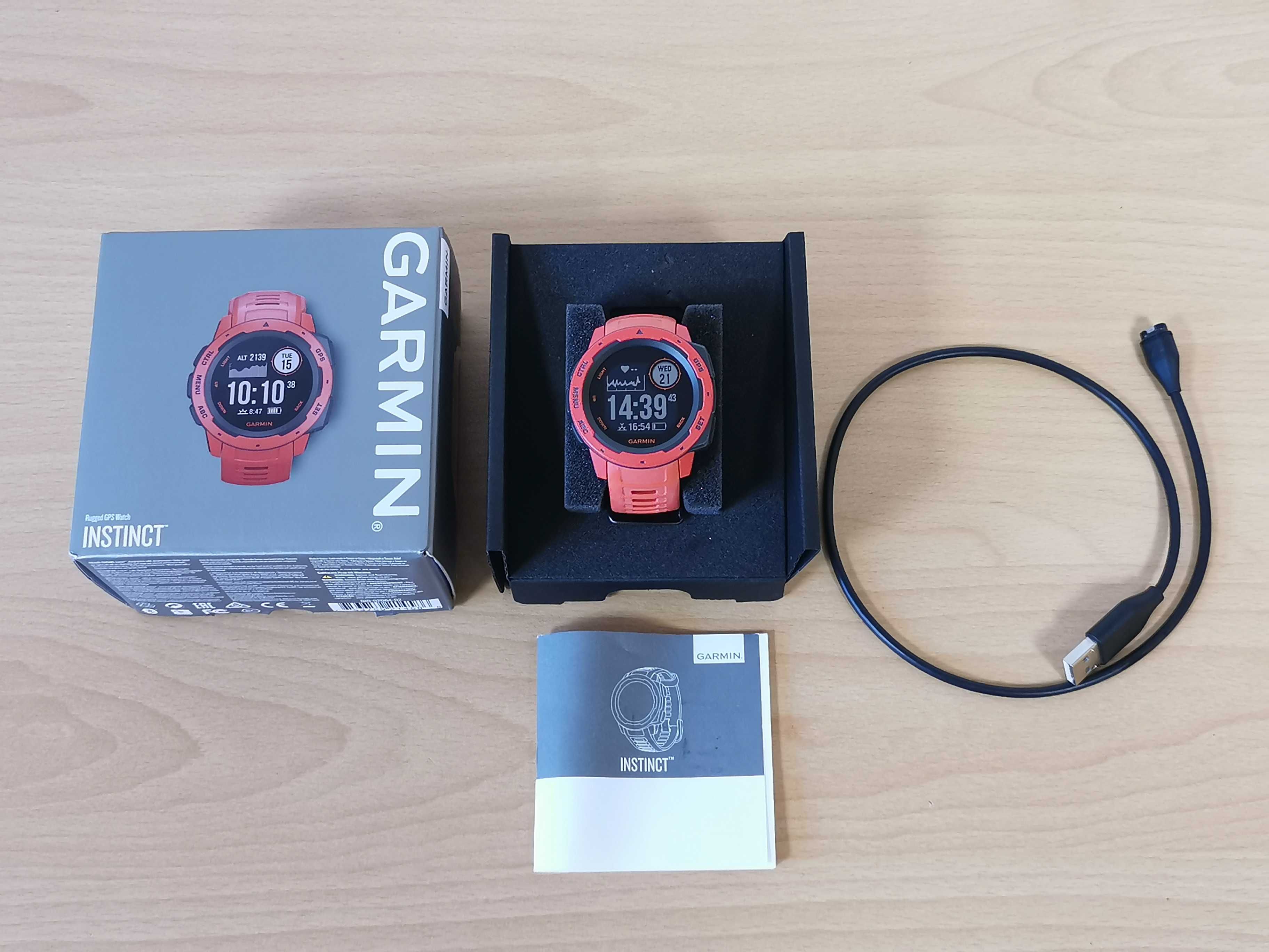 Garmin Instinct Flame Red / smartwatch