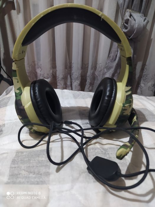 Продам наушники игровые