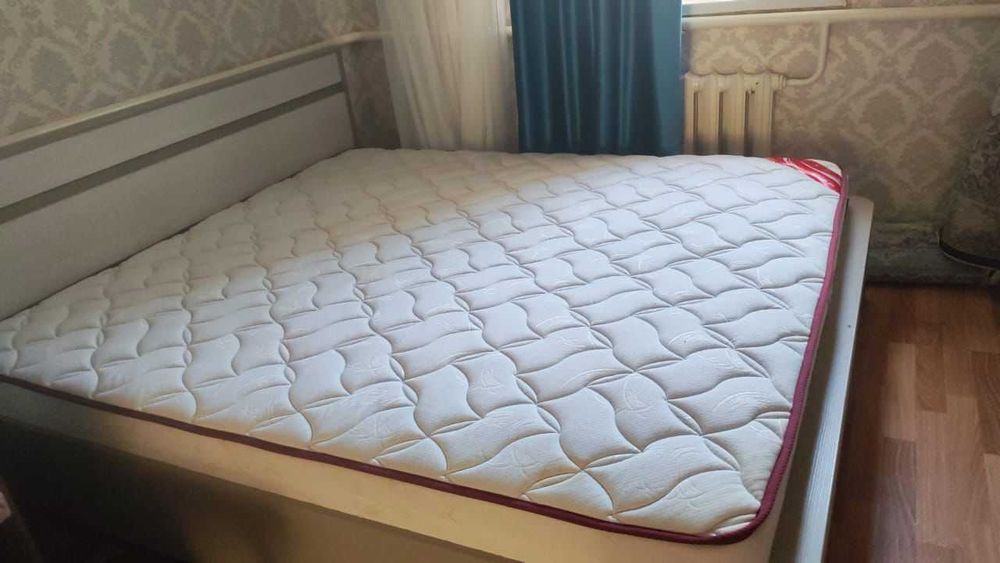 Кровать двухместный