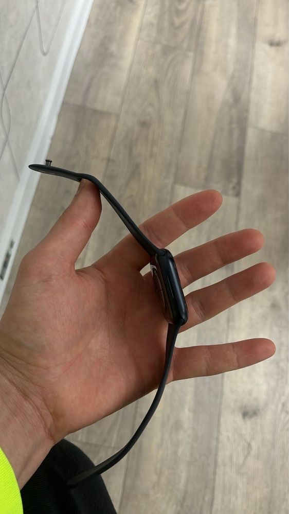 APPLE WATCH 9, 45 mm, 99% аккумулятор. В отличном состоянии.