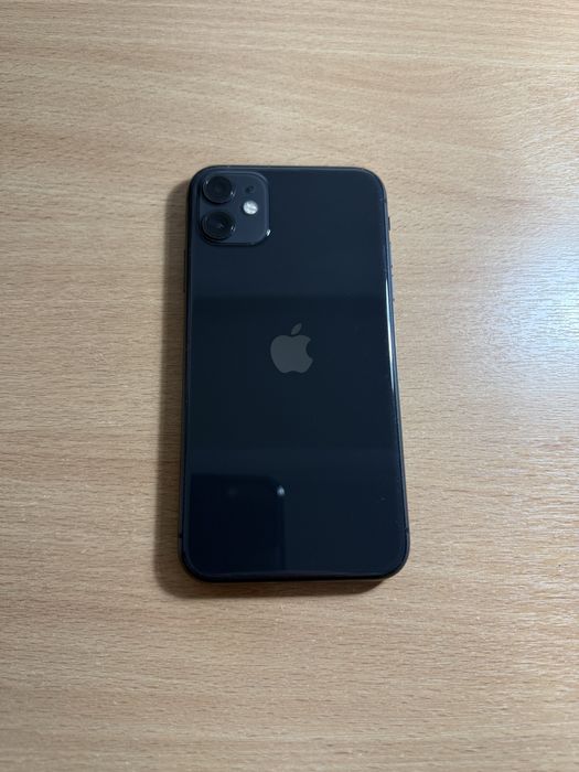 iPhone 11 64gb Black в хорошем состоянии