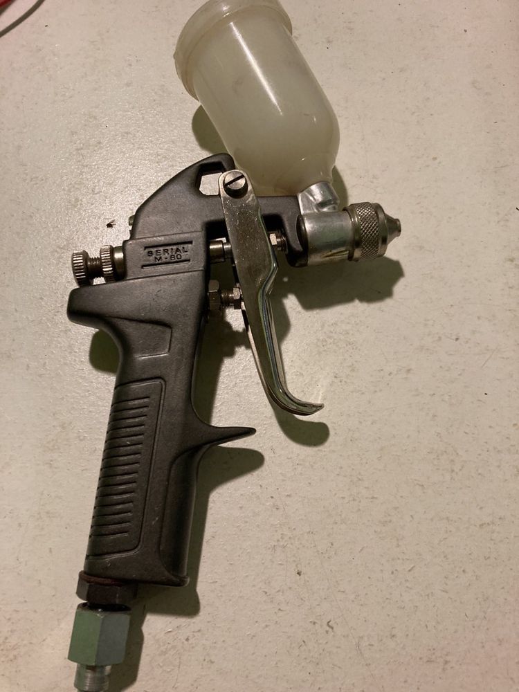 Air Gunsa модел AZ 5 дюза 0.8 пистолет за боядисване