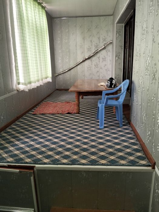 Uy sotiladi yaxshi joyda