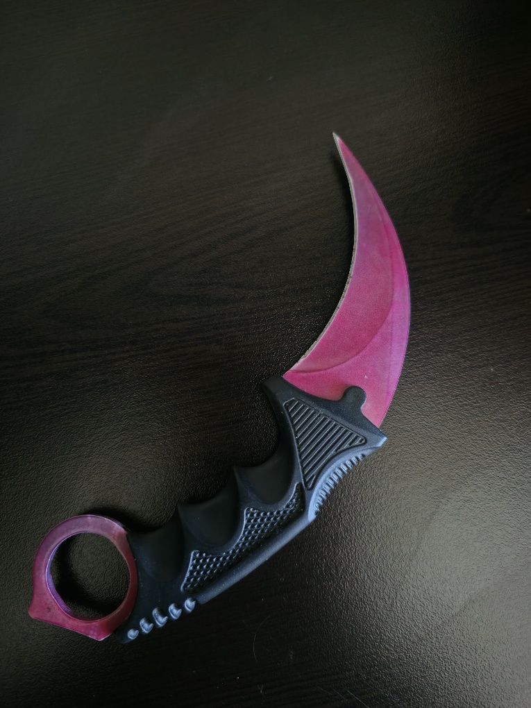 CS Колекционерски ножове Huntsman, Karambit, и 3 ками за хвърляне