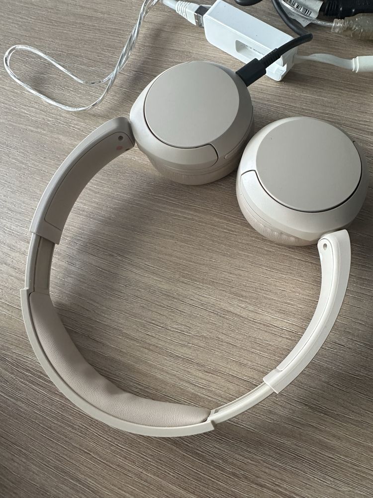 Слушалки Sony
